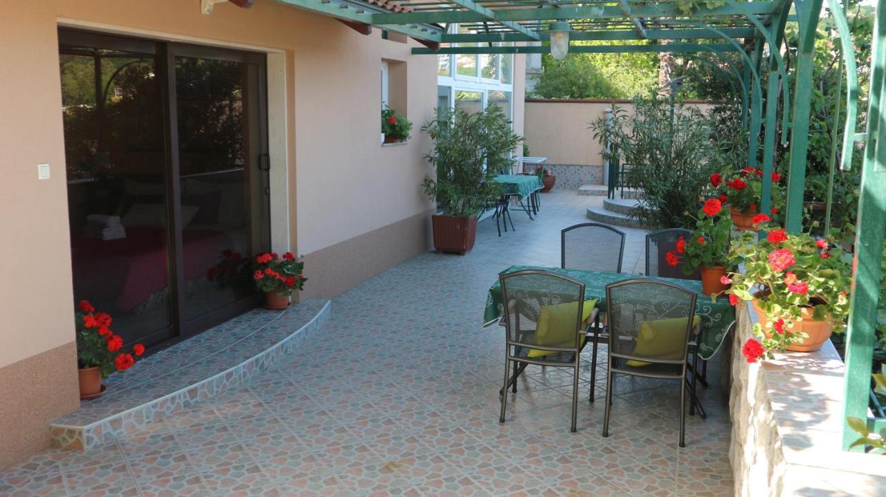 Apartments Komel II Опатия Екстериор снимка