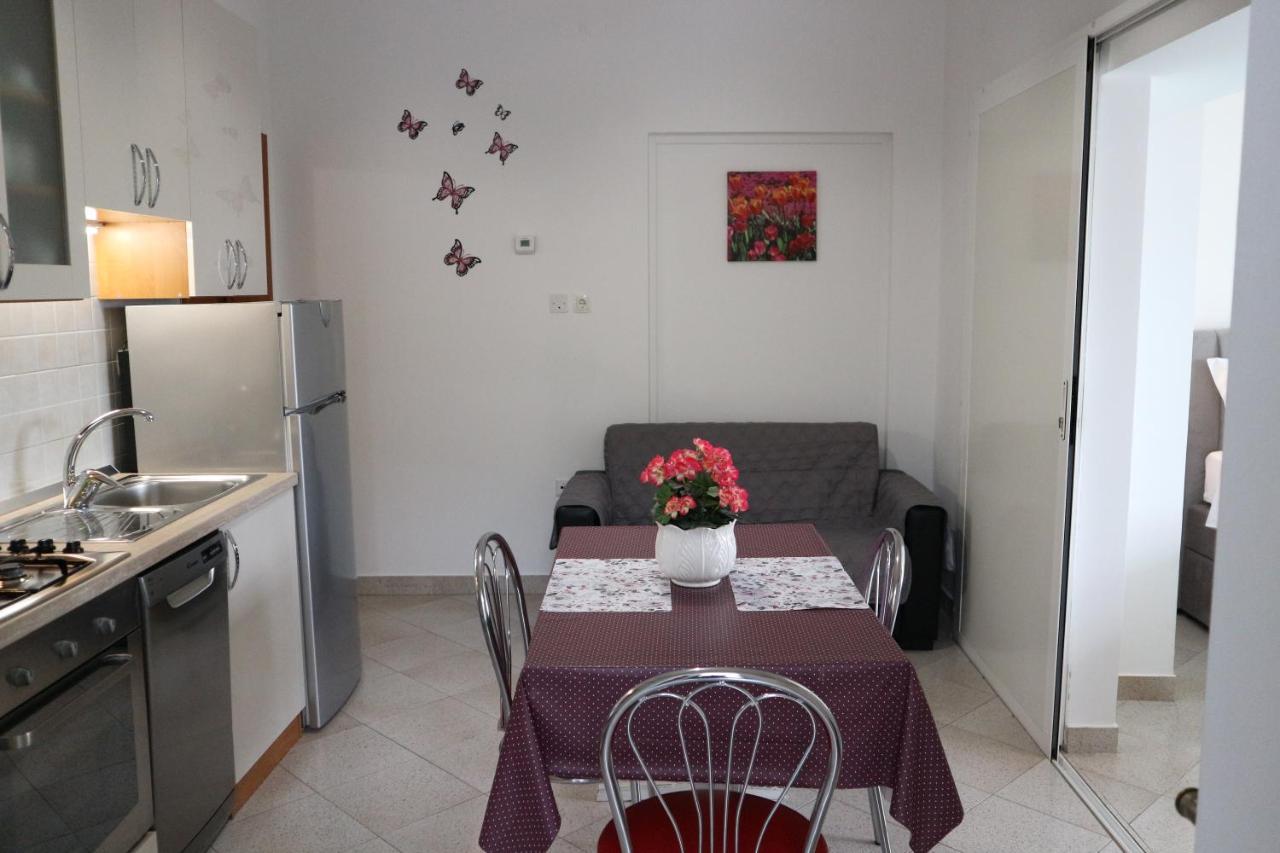 Apartments Komel II Опатия Екстериор снимка